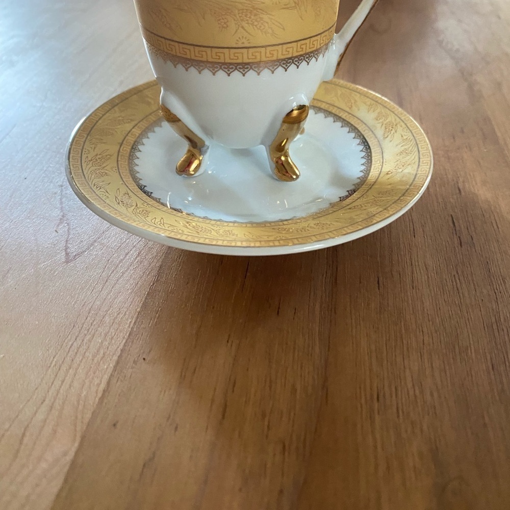 Vintage Porcelain Demitasse Elegant Gold White Footed Mini Teacup Saucer Set - Picture 15 of 15